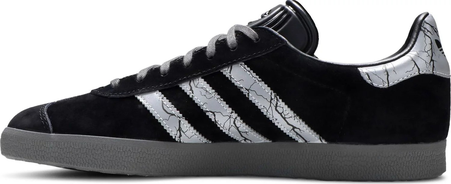 adidas-gazelle-star-wars-the-mandalorian-darksaber