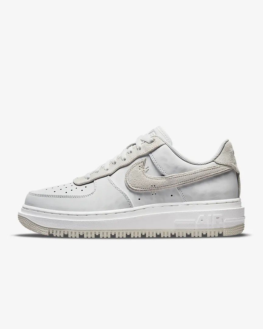 nike-air-force-1-low-luxe-summit-white-light-bone