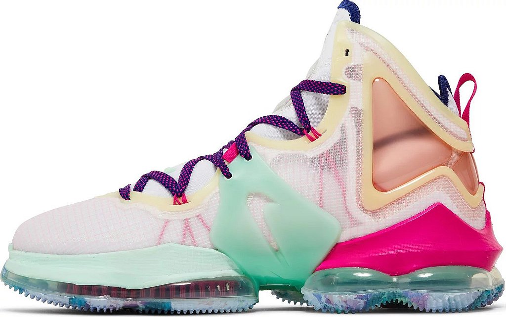 nike-lebron-19-valentines-day-love-letter