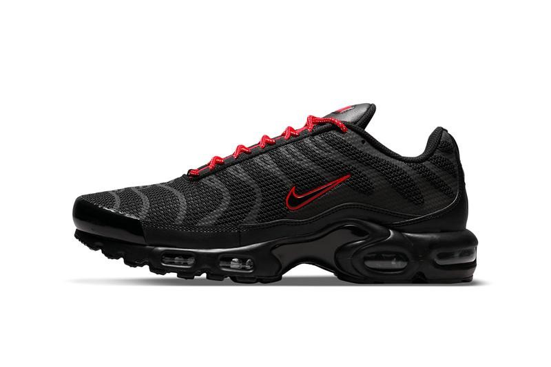 nike-air-max-plus-black-red-reflective