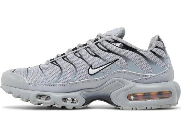 nike-air-max-plus-wolf-grey